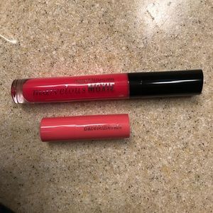 BareMineral Moxie Lipgloss and mini lipstick